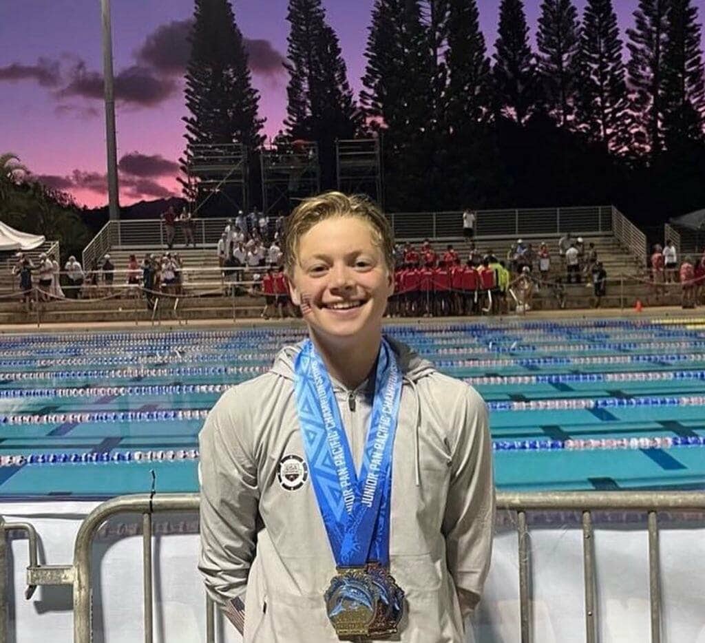 Piper Enge Becomes First High School Female Swimmer in Washington to Break One-Minute in 100m Breaststroke
