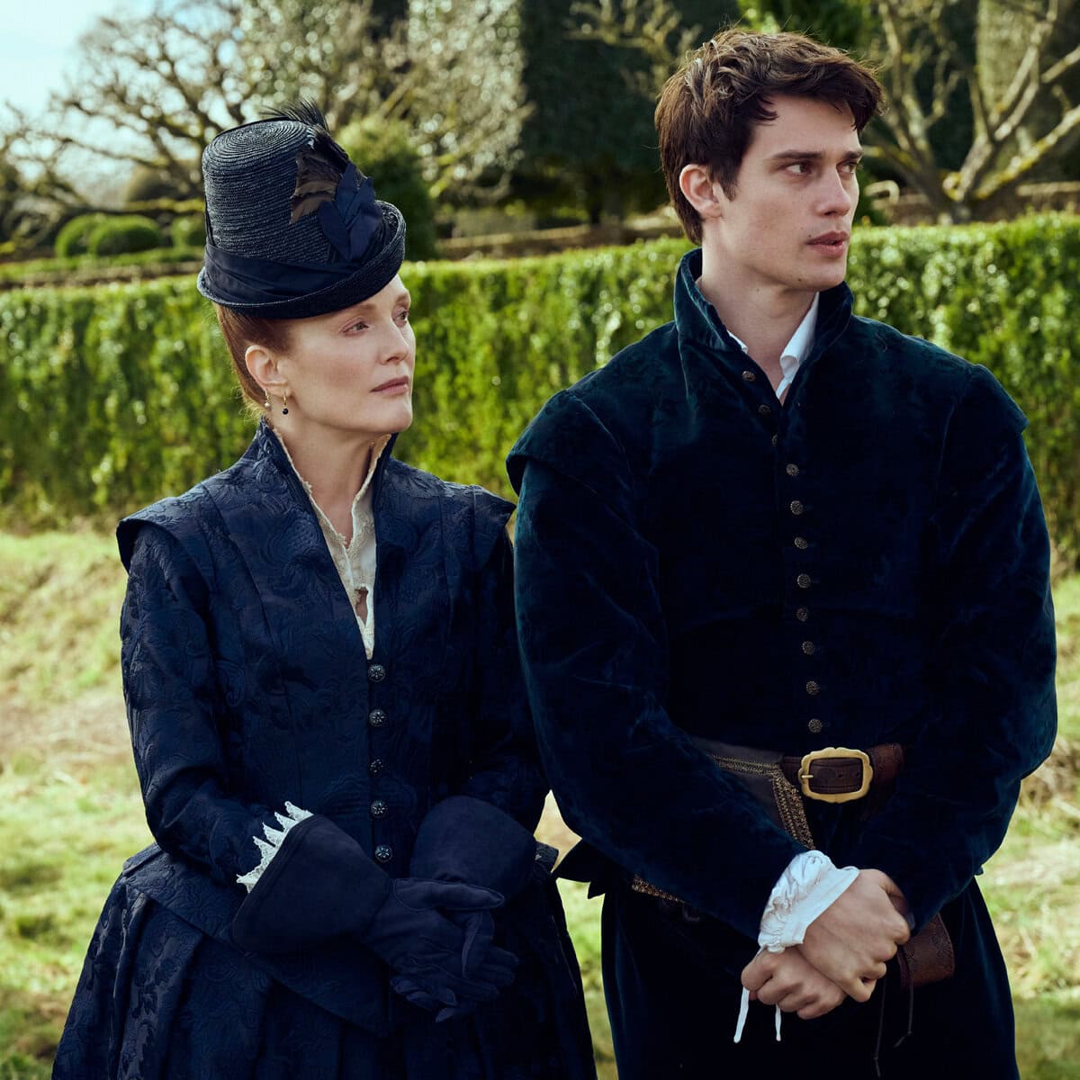 Julianne Moore and Nicholas Galitzine Star in Historical Drama Mary &#038; George