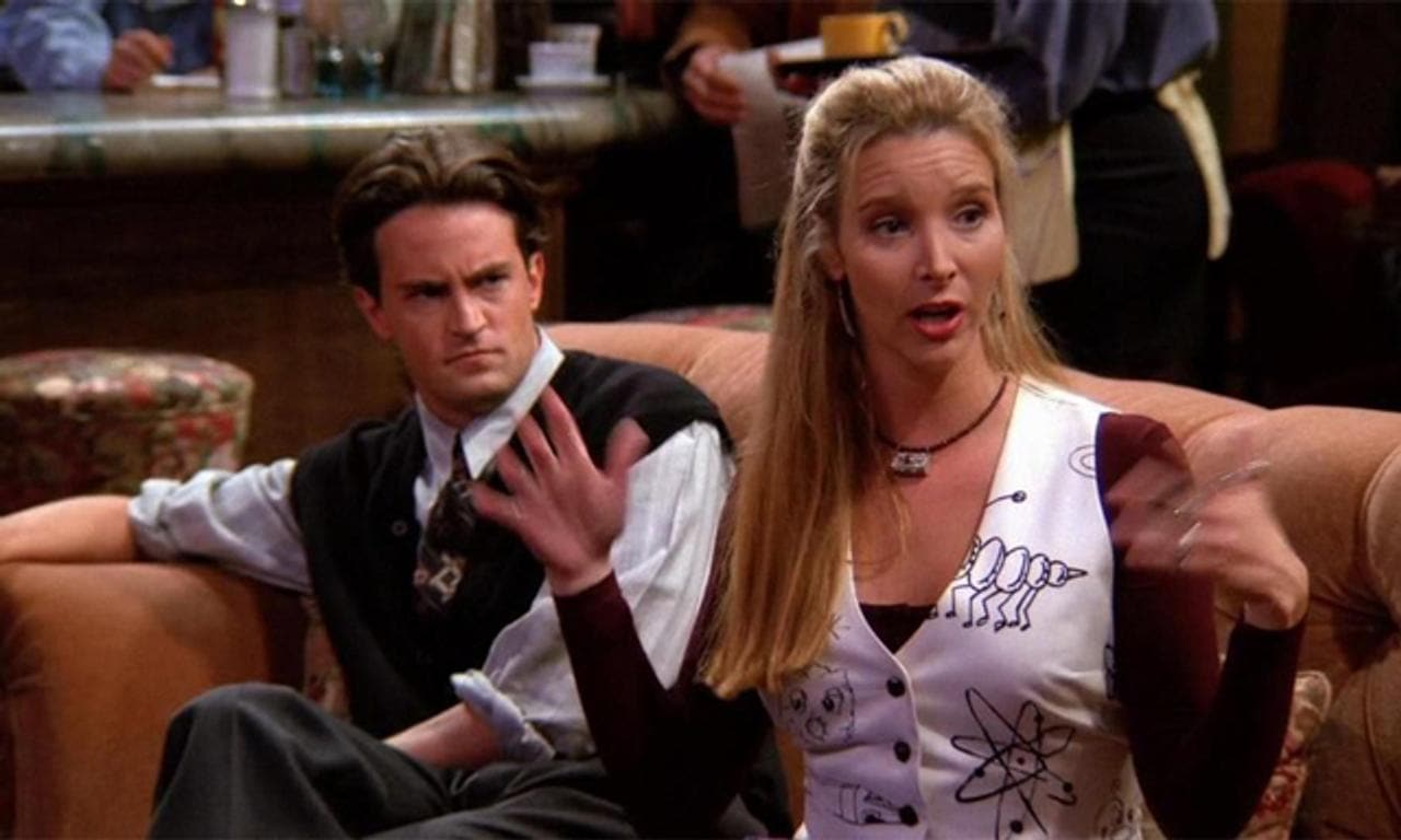 Lisa Kudrow Honors Matthew Perry by Rewatching Friends