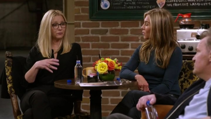 Lisa Kudrow Rewatches Friends to Honor Late Co-Star Matthew Perry