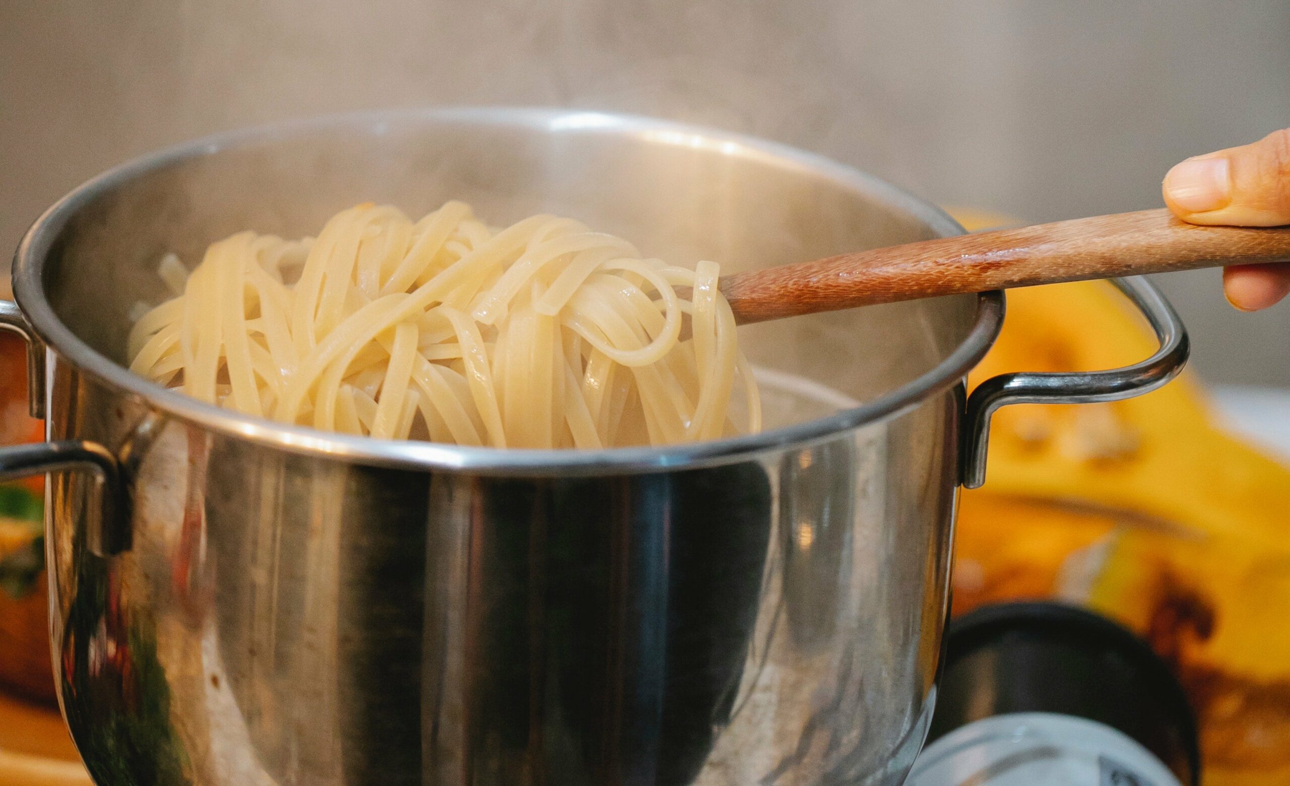 Effortless Family Dinner with One-Pot Country Spaghetti