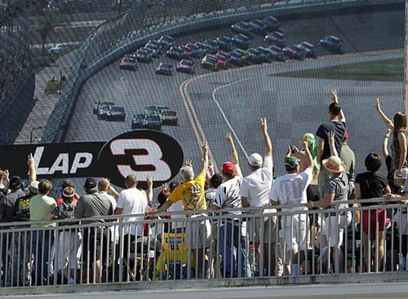 NASCAR Community Mourns as Earnhardt Family Faces Another Heart-wrenching Loss