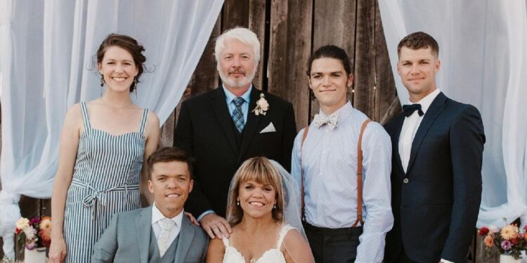 The Roloff family at chris and amy roloff's wedding