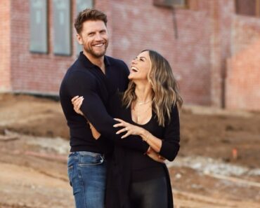 Jana Kramer and Allan Russell’s Scottish Fairytale Wedding