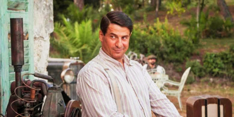 Alexis Georgoulis in My Big Fat Greek Wedding 3