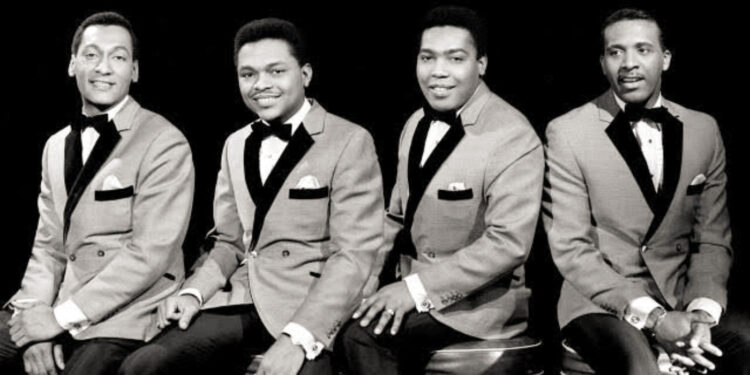 Duke Fakir and original members of Four Tops