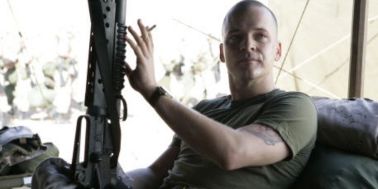 Peter Sarsgaard in Jarhead (2005)