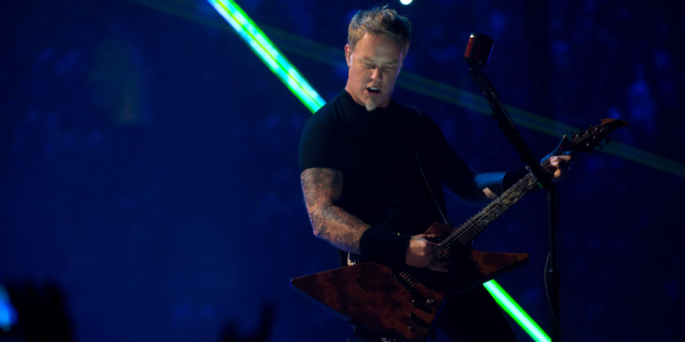 James Hetfield and Metallica in Metallica Through the Never (2013)