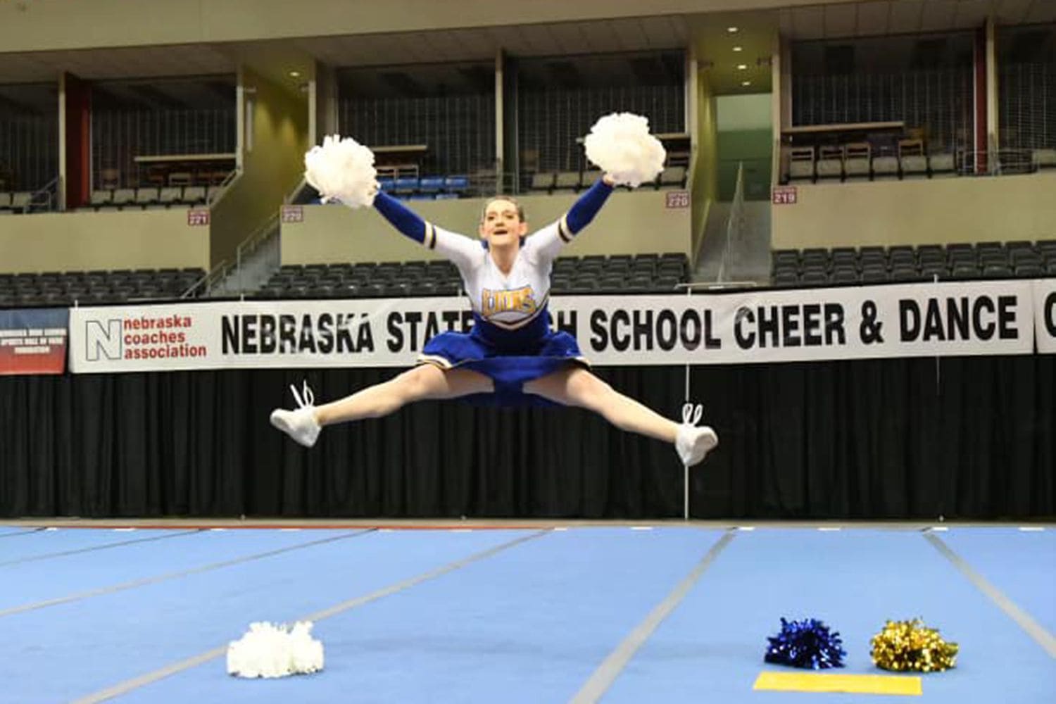 Cheerleader Competes Solo After Teammates Quit Before State Championships