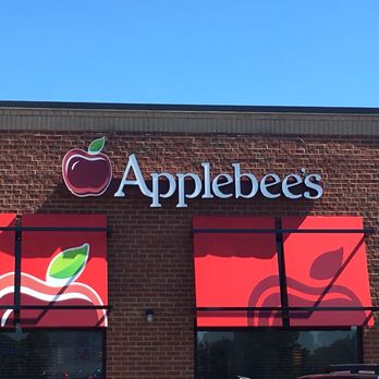 Applebee’s Incident Highlights Discrimination Concerns After $150 Tip ...