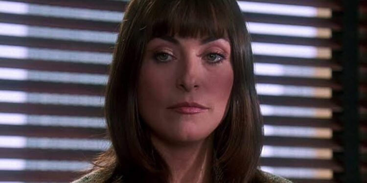 Amanda Donohoe in Liar Liar