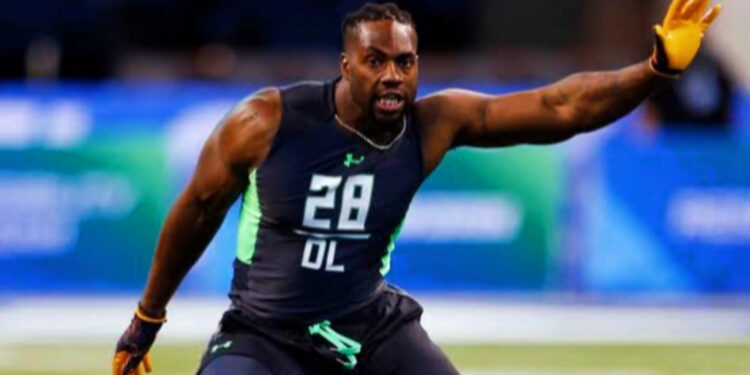 Mathew Judon playing for GVSU