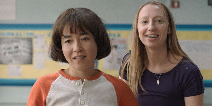 Maya Erskine and Anna Konkle in Pen15