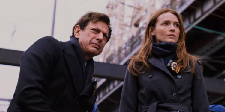 Saffron Burrows in Law & Order: Criminal Intent