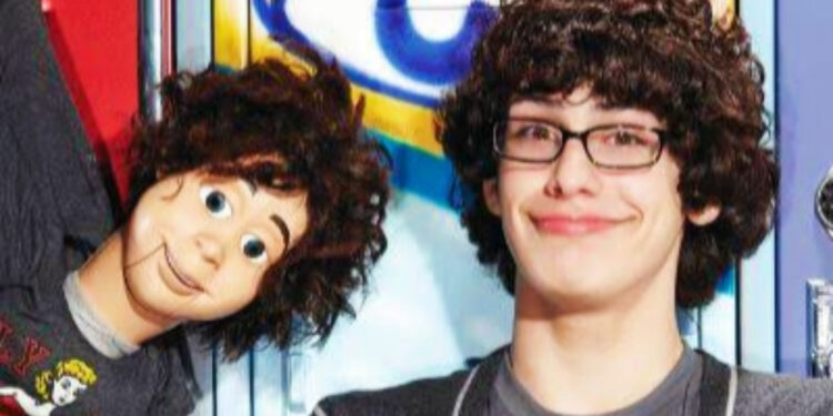 Robbie Shapiro in Victorious