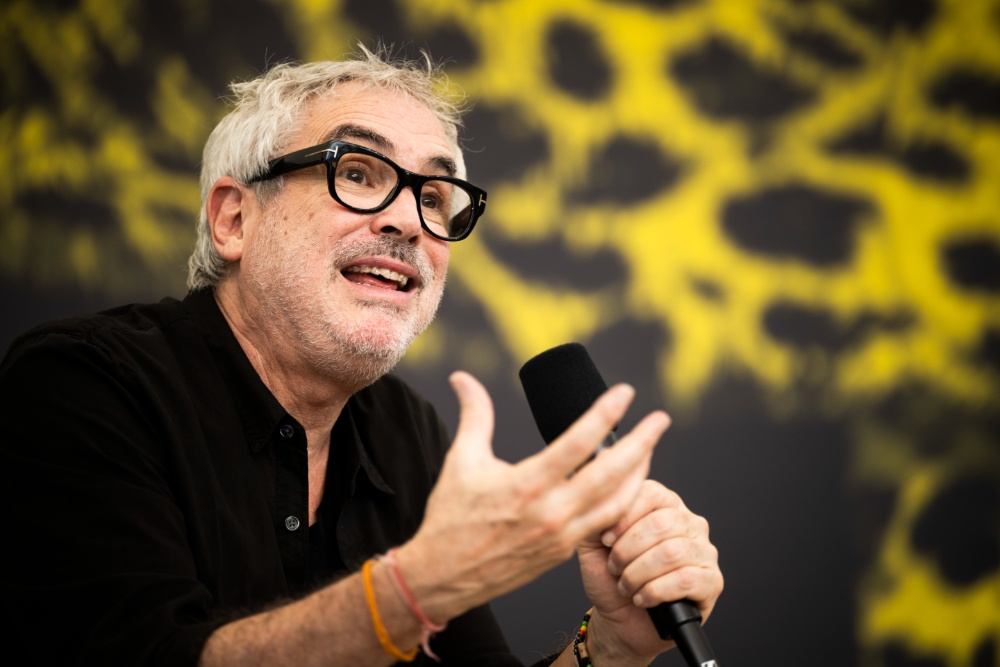 Alfonso Cuarón Eyes Horror Genre for His Next Film Ambition