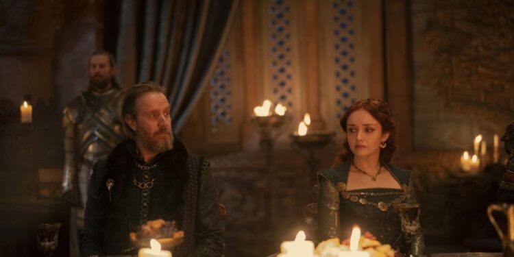 Rhys Ifans as Otto Hightower and Olivia Cooke as Alicent Hightower in House of the Dragon (2022)