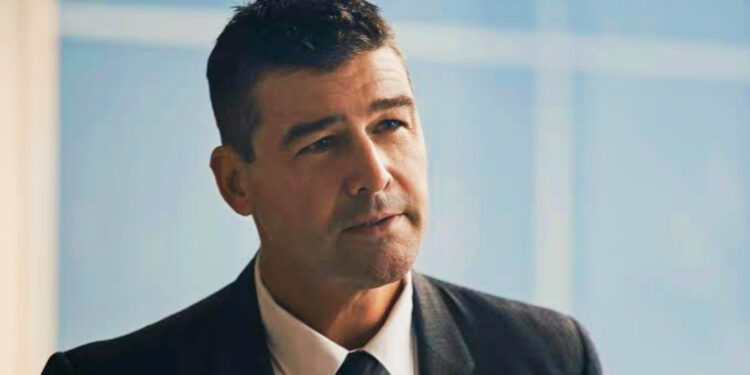 Kyle Chandler in First Man