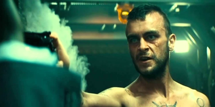 Joseph Gilgun in Lockout (2012)