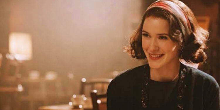 Rachel Brosnahan in The Marvelous Mrs. Maisel