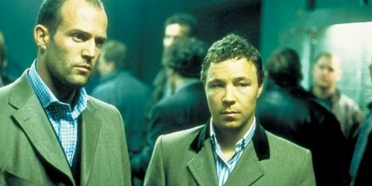 Jason Statham and Stephen Graham in Snatch (2000)