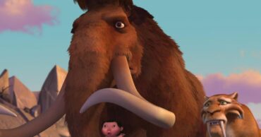 Denis Leary, Ray Romano, and Tara Strong in Ice Age