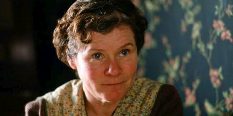 Imelda Staunton in Vera Drake