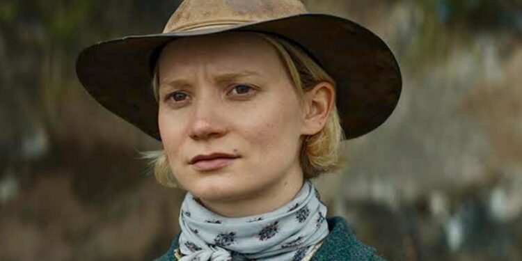 Mia Wasikowska in Damsel