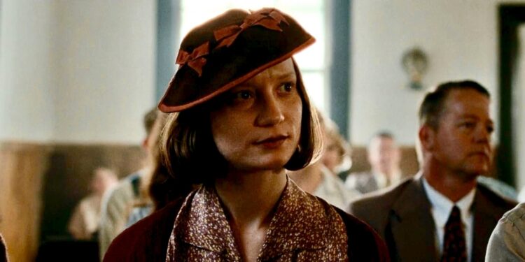 Mia Wasikowska in The Devil All the Time