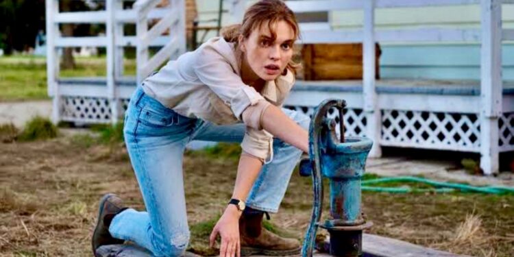 Odessa Young in The Stand