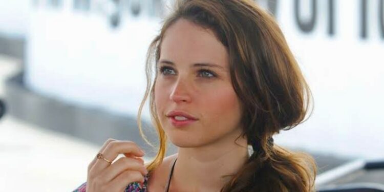 Felicity Jones in Like Crazy