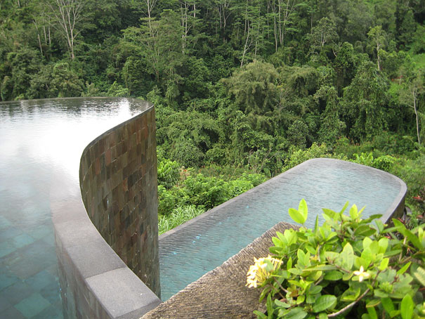 30 Amazing Infinity Pools Around The World
