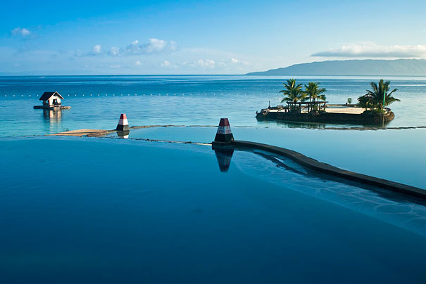 30 Amazing Infinity Pools Around The World