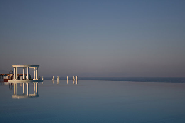 30 Amazing Infinity Pools Around The World