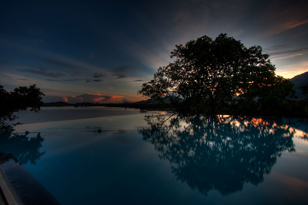 30 Amazing Infinity Pools Around The World