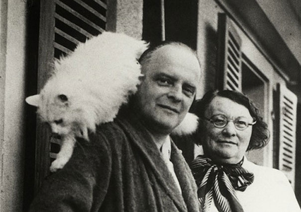 Famous Artists Photographed With Their Cats