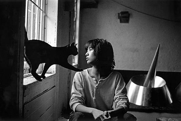 Famous Artists Photographed With Their Cats