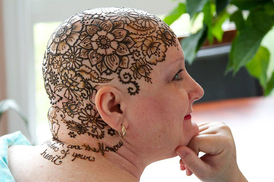 Elegant Henna Tattoo Crowns Help Cancer Patients Cope With Their Hair Loss Elegant Henna Tattoo Crowns Help Cancer Patients Cope With Their Hair Loss