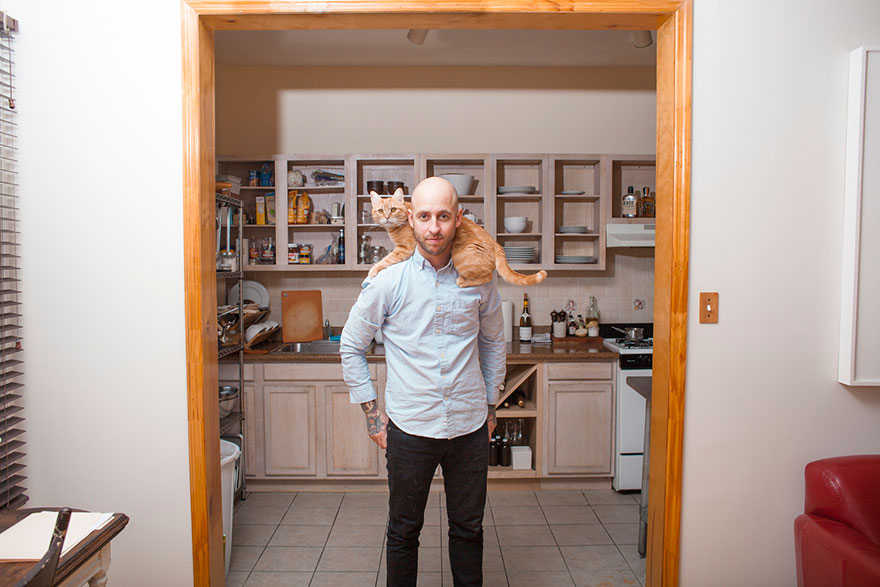 Men And Cats: Photographer Challenges &#8216;Crazy Cat Lady&#8217; Stereotype