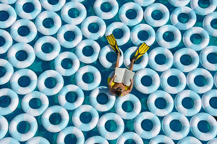 Poolside Photos With 1,000 Inner Tubes Bring Back 1960s Mediterranean Glamor Poolside Photos With 1,000 Inner Tubes Bring Back 1960s Mediterranean Glamor