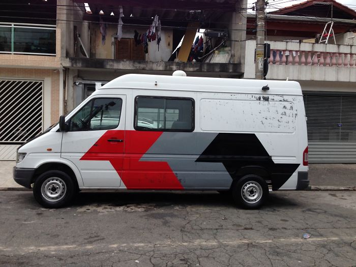 We Transformed A Military Police Car Into A Home On Wheels So That We Could Travel The World While Working
