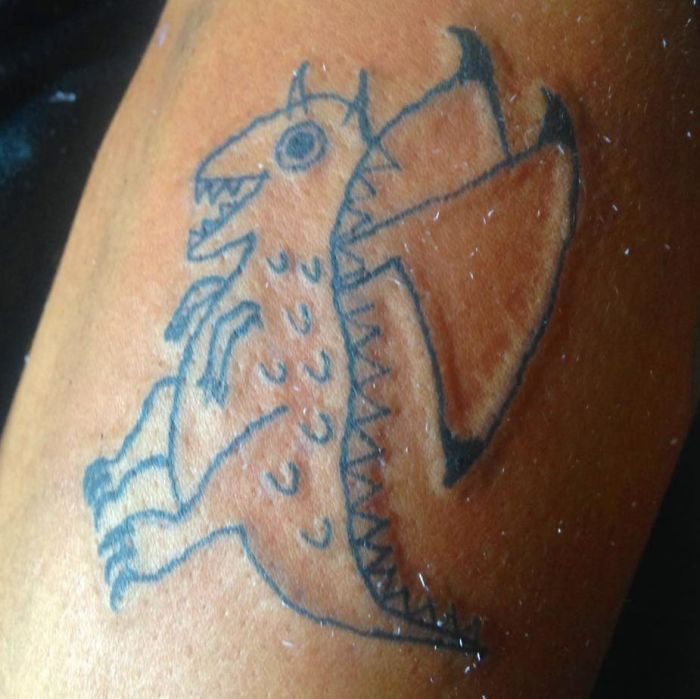 This Brazilian Tattoo Artist Is Horrible At Drawing, But People Still Pay Her To Get Inked (41 Pics)