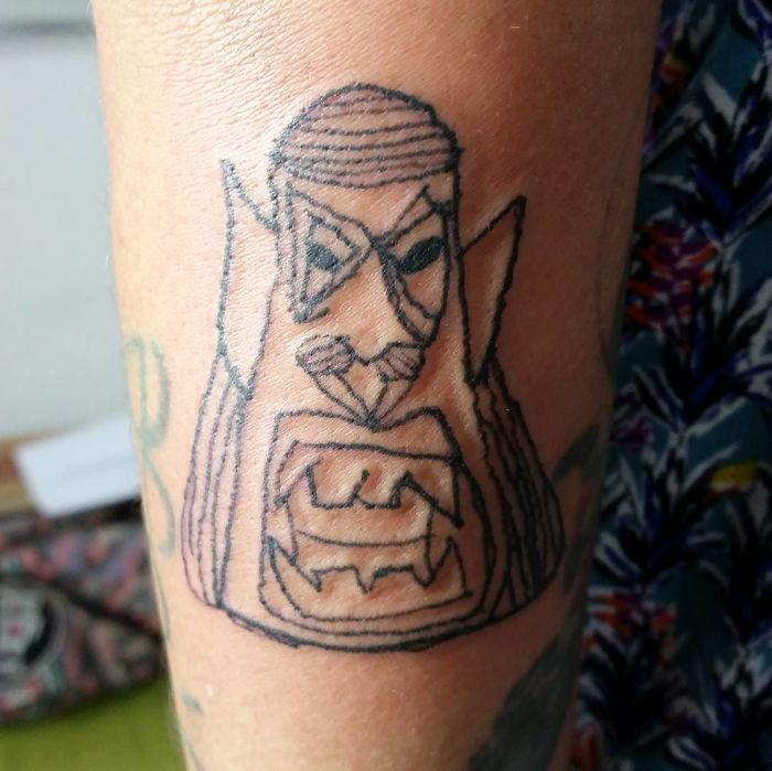 This Brazilian Tattoo Artist Is Horrible At Drawing, But People Still Pay Her To Get Inked (41 Pics)