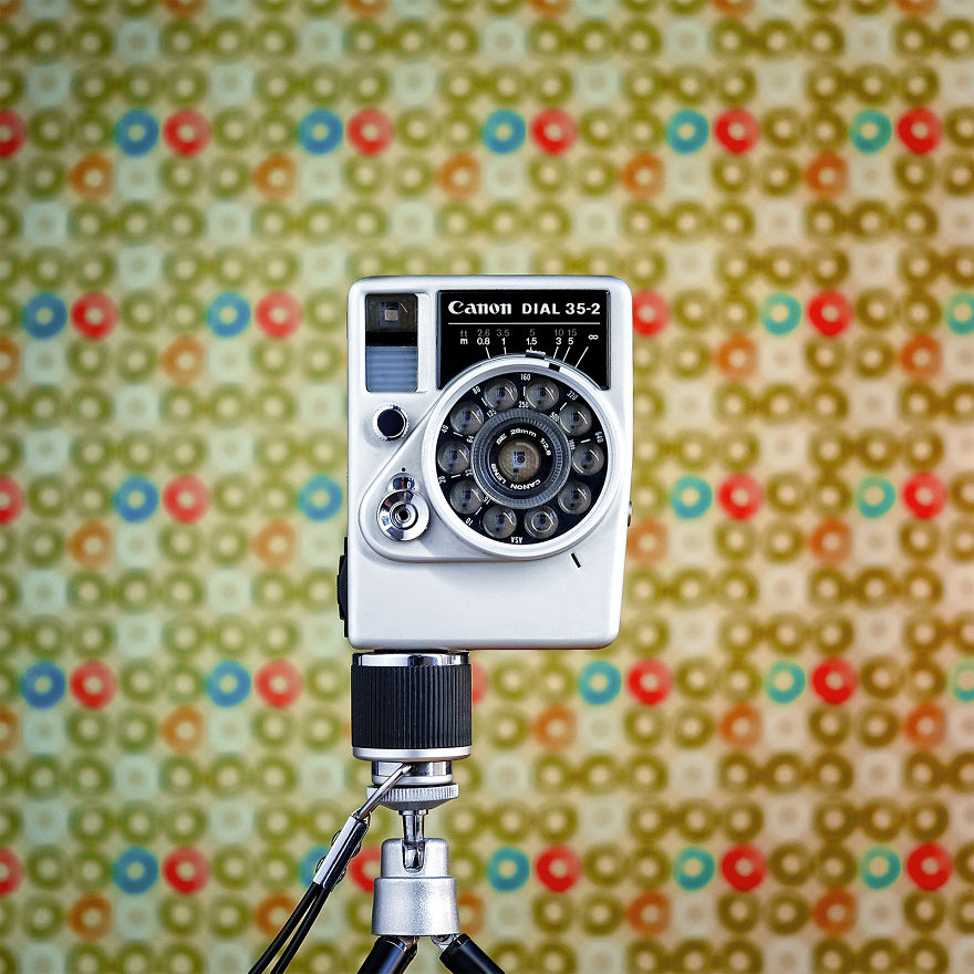 CameraSelfies: My Project Captures The Rich History Of Old Analog Cameras CameraSelfies: My Project Captures The Rich History Of Old Analog Cameras