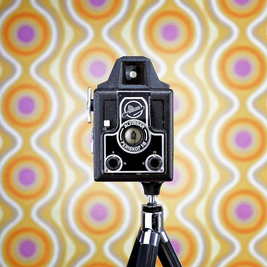 CameraSelfies: My Project Captures The Rich History Of Old Analog Cameras CameraSelfies: My Project Captures The Rich History Of Old Analog Cameras