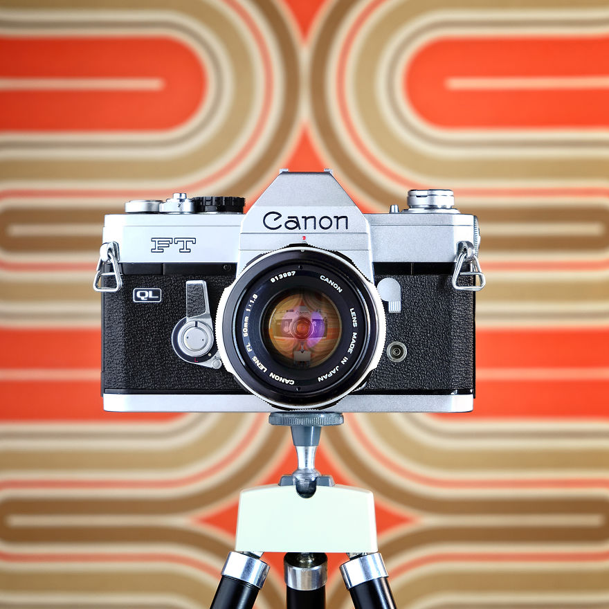 CameraSelfies: My Project Captures The Rich History Of Old Analog Cameras CameraSelfies: My Project Captures The Rich History Of Old Analog Cameras