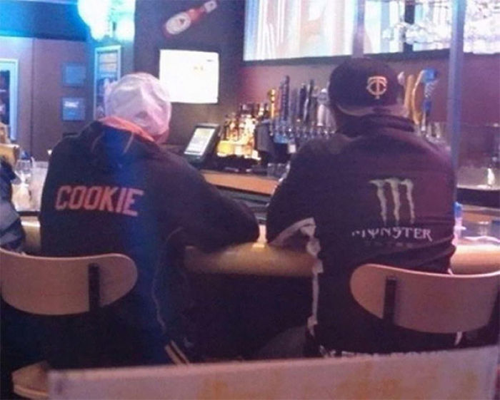90 Hilarious Times People Wore The Right Shirts At The Right Time