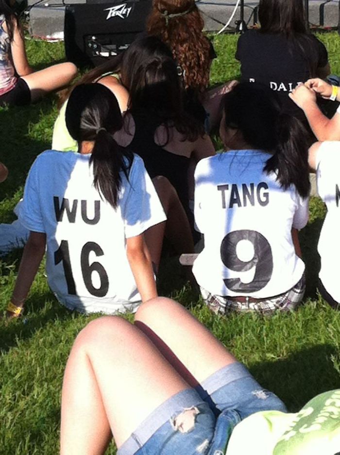 90 Hilarious Times People Wore The Right Shirts At The Right Time