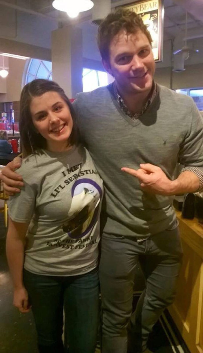 90 Hilarious Times People Wore The Right Shirts At The Right Time