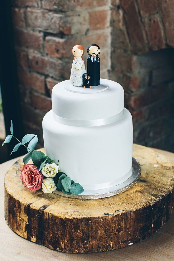 Couples Found A Way To Include Their Dogs Into Their Wedding And It&#8217;s Absolutely Pawsome